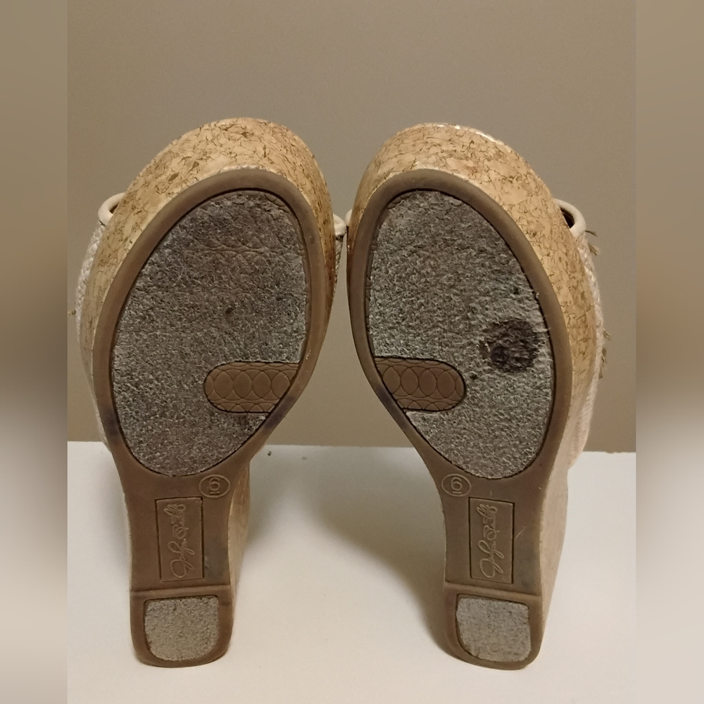 Jaclyn Smith Wedge Sandals - Picture 4 of 5